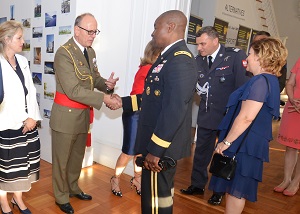 Brigadier General Armisén salutes Major General Crawford
