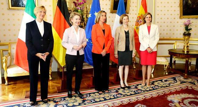 Cospedal se reúne con la Alta Representante de la UE y con sus homólogas de Francia, Alemania e Italia