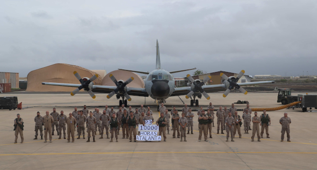 El P-3 Orión desplegado en Yibuti alcanza las 10.000 horas de vuelo en la ‘Operación Atalanta’