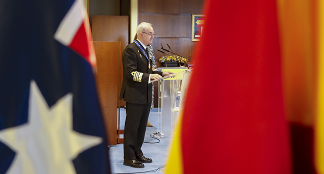 El jefe de Estado Mayor de la Defensa, Teodoro López Calderón, recibe la Orden de Australia