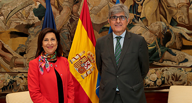 Robles recibe al nuevo embajador permanente de España ante la OTAN, Federico Torres