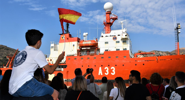 El buque de investigación oceanográfica de la Armada regresó a su base en el Arsenal de Cartagena tras finalizar su misión científica en el contine...