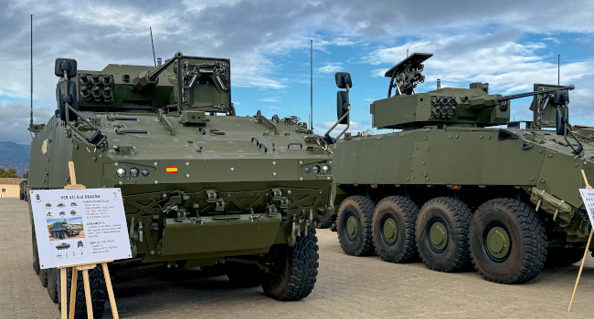 El Ejército de Tierra ha recibido 40 unidades del nuevo vehículo de combate en la base Álvarez de Sotomayor de la Legión, en Almería. Se trata de u...