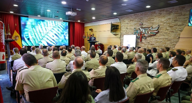 El Cuartel General del Ejército de Tierra acogió la conferencia ‘Inteligencia Artificial y Defensa’: un análisis sobre soberanía, mitos y el futuro...