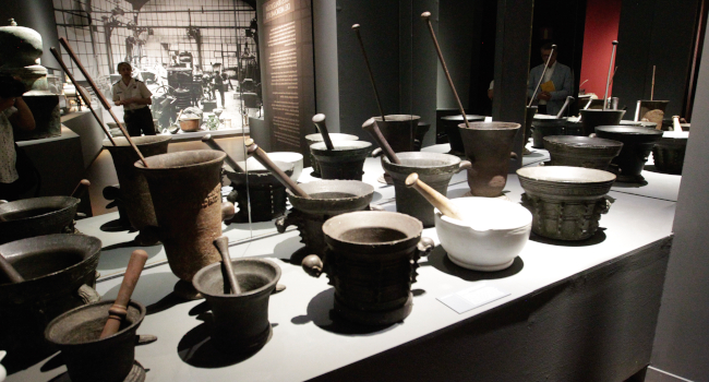 El Museo de Farmacia Militar ofrece un recorrido por la historia y el legado de esta ciencia a través de sus instrumentos y protagonistas. Se muest...