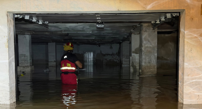 Efectivos de la Unidad Militar de Emergencias, siguen trabajando para paliar los efectos de la DANA ‘Adam’ que ha afectado a la Comunidad Valencian...