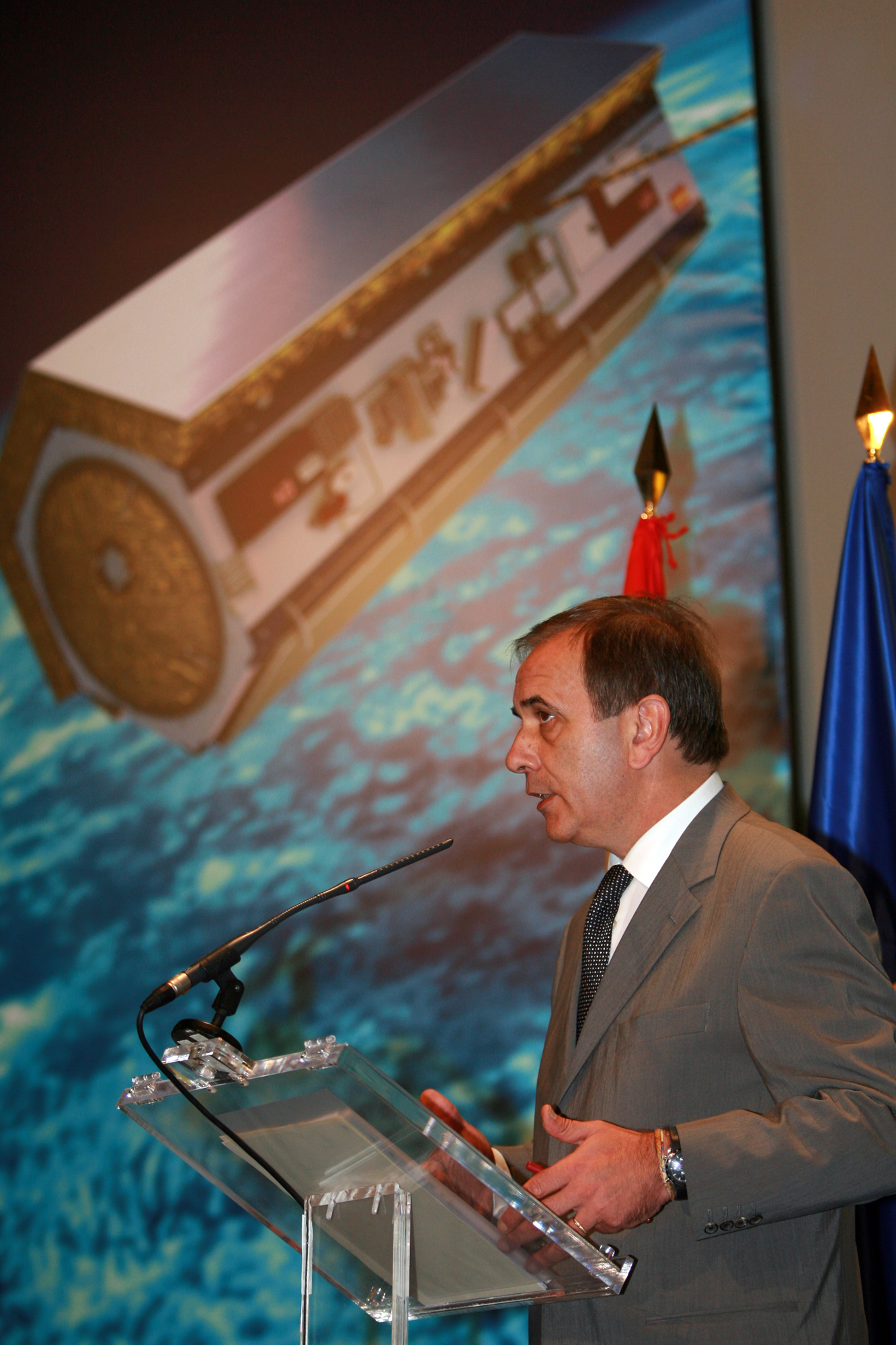 DEFENSA E INDUSTRIA ACUERDAN LA PUESTA EN MARCHA DE UN PROGRAMA NACIONAL DE OBSERVACIÓN DE LA TIERRA POR SATÉLITE