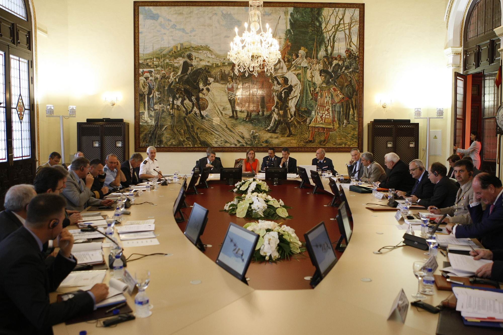 REUNIÓN DE MINISTROS DE DEFENSA PARA TRATAR DEL PROGRAMA A-400 M