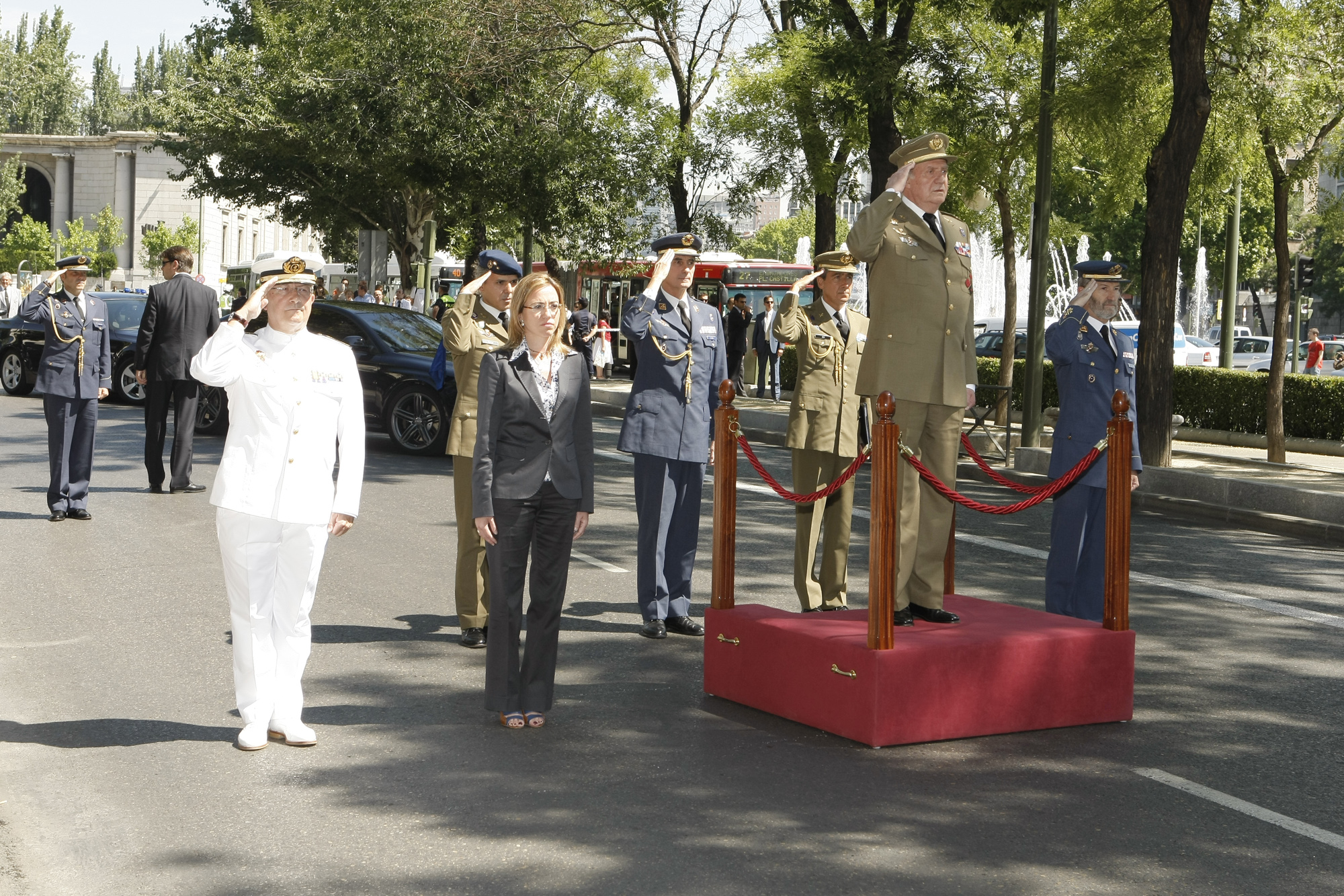 S.M. EL REY CLAUSURA EL X CURSO DE ESTADO MAYOR  DE LAS FUERZAS ARMADAS