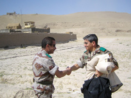 El jefe de la Brigada de Montaña ¿Aragón¿ I, general Jaime Coll, ha llegado esta mañana a Qala-i-Naw, siendo recibido por el coronel Veiga