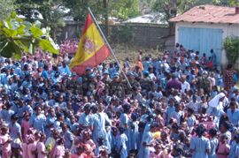Miembros del Contingente español de Infantería de Marina destacada en Haití (FIMEX IV) empieza a distribuir el material recogido durante estas pasadas Navidades en España
