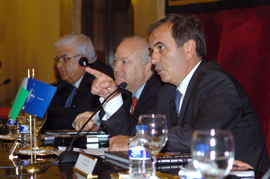 El ministro de Defensa, José Antonio Alonso, en la inauguración del seminario 'España en Afganistán', que hoy se celebra en el Centro Superior de Estudios de la Defensa Nacional (CESEDEN)