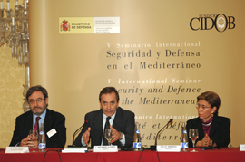 Conferencia 'España y la seguridad en el Mediterráneo' a cargo del ministro de Defensa