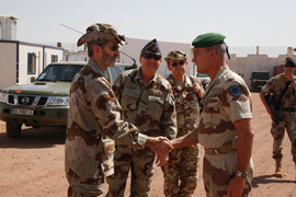 El Jefe del Estado Mayor de la Defensa a su llegada a Yamena