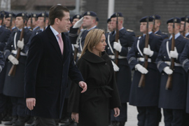 Carme Chacón recibe Honores Militares