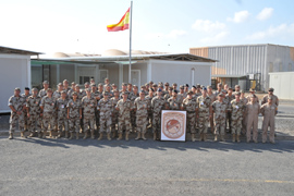 El general José Julio Rodríguez Fernández visita en Djibouti, el destacamento Orión dentro de la operación Atalanta