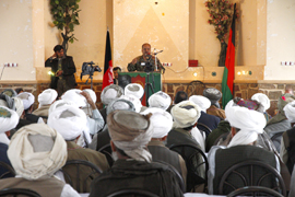 Militares de ISAF explican a 'notables' afganos los proyectos de reconstrucción