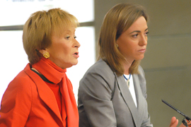 De la Vega y Chacón en la rueda de prensa tras el Consejo de Ministros