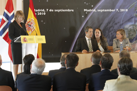 Visita oficial de la ministra de Defensa de Noruega, Grete Faremo