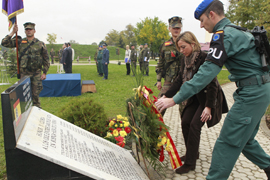 Relevo en la Base 'Camp Butmir' de Sarajevo.