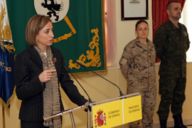 Chacón presenta el nuevo uniforme de campaña de las Fuerzas Armadas