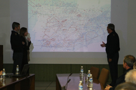 La ministra de Defensa durante la reunión con el Jefe del Estado Mayor de la Defensa y el Jefe del Estado Mayor del Aire