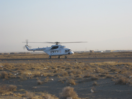 Un helicóptero de Naciones Unidas aterriza en Herat