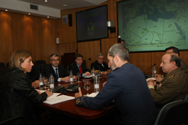 Carme Chacón preside la reunión de coordinación sobre la misión en Libia