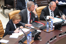 La ministra de Defensa durante su segunda jornada de trabajo en Bruselas