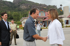España y Seychelles impulsan nuevas medidas para apoyar a los atuneros españoles