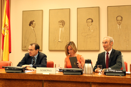 La ministra Chacón durante la Comisión de Defensa en el Congreso de los Diputados