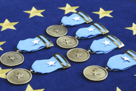 Somalia condecora a militares españoles desplegados en Uganda