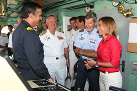 Visita a las intalaciones del patrullero