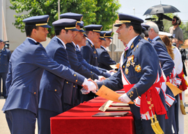 Entrega de los Reales Despachos a las nuevas promociones de la Academia General del Aire