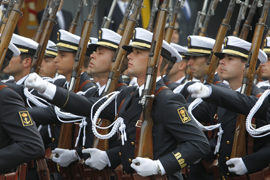 Los Reyes presiden en Madrid el acto central del Día de la Fiesta Nacional