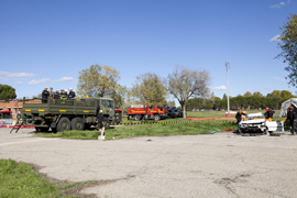 Visita una exposición de las capacidades con las que cuenta la Unidad Militar de Emergencias