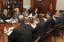 Pedro Morenés recibe a su colega macedonio Fatmir Besimi