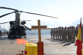 Compañeros despiden al sargento Fernández Ureña en Afganistán