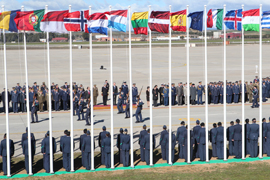 Morenés inaugura el Centro de Operaciones Aéreas del Sur de la OTAN