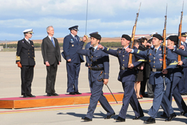 Morenés inaugura el Centro de Operaciones Aéreas del Sur de la OTAN