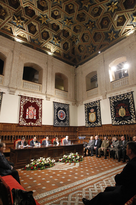 La subsecretaria inaugura el ciclo de conferencias ‘El Ejército y Alcalá'