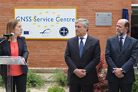 Inauguración del centro de servicios Galileo, Loyola de Palacio
