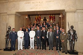 El ministro de Defensa clausura el XLIX Ciclo Aacadémico