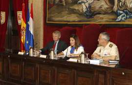 La subsecretaria de Defensa, Irene Domínguez-Alcahud, ha inaugurado hoy el Curso Internacional de Asesoría de Género en Operaciones, que se celebra en el Centro Superior de Estudios de la Defensa Nacional (CESEDEN).