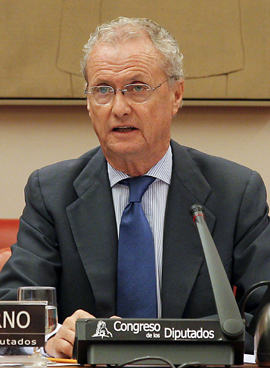 El ministro de Defensa, Pedro Morenés, en la Comisión de Defensa del Congreso  (foto EFE)