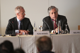 El ministro de Defensa, Pedro Morenés, participa en el XXV Seminario Internacional de Seguridad y Defensa que la Asociación de Periodistas Europeos organiza en el Parador de Toledo