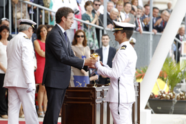 Los Príncipes de Asturias presiden la entrega de despachos en la ENM