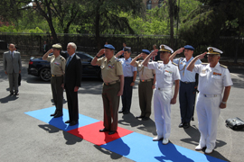 El Rey se reúne con la cúpula militar en el Estado Mayor de la Defensa