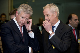 Morenés, en el Consejo de Ministros de Exteriores y Defensa de la UE