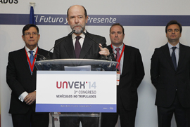 El secretario de estado de defensa inagura el III congreso de vehiculos no tripulados